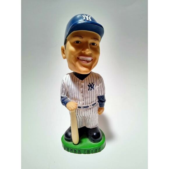 Derek Jeter Bobble Dobbles Bobblehead Yankees + 22" Mini NYY Wooden Bat 1998 - Picture 3 of 7